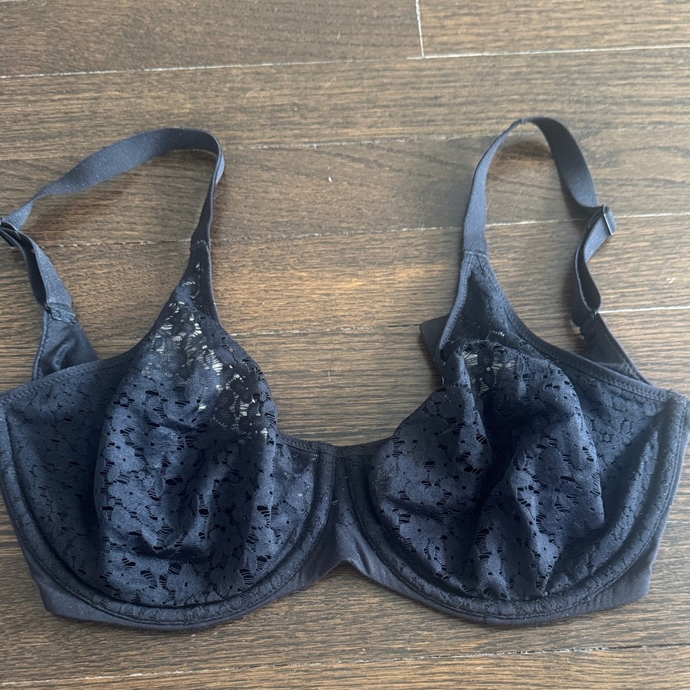 Chantelle lined lace bra Black size 30F